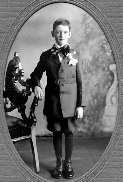 ../Images/Cliff Curry at 1st Communion.jpg